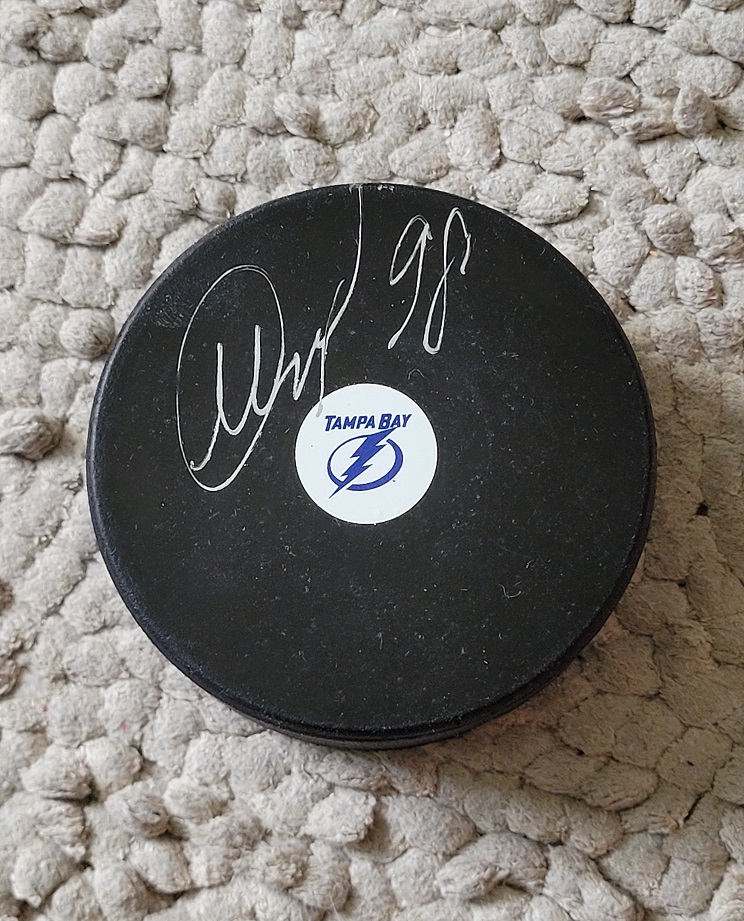 Anthony Cirelli Signed Lightning Jersey (JSA)